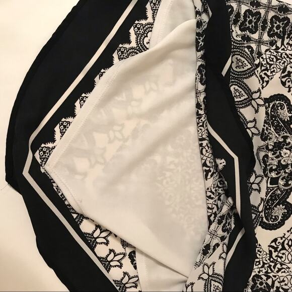 IZ Byer Bandana style top boho sleeveless v neck - Picture 6 of 8